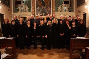 Corali in prova per i concerti natalizi: “Abbiamo bisogno di una sede”