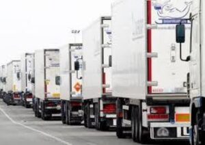 Stangata carburanti per famiglie e trasportatori: “Speculazione inaccettabile”