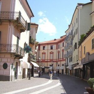 “Notte in rosé”, ok agli espositori esterni dei commercianti