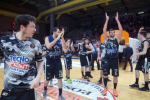 Il Derthona conquista il PalaFerraris e si prende il derby