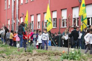 I bimbi della ‘Morbelli’ e  i segreti delle piante