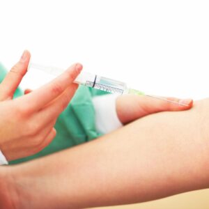 Vaccini, si viaggia verso 10 milioni di dosi