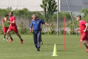 Pillon: “Allenare il morale. Conta avere una squadra organizzata e che lavora di gruppo”
