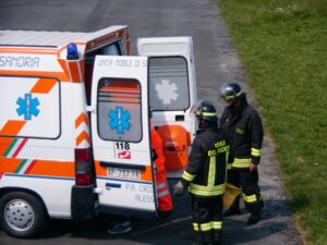 Ragazzo cade facendo motocross: trasportato all’ospedale