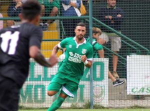 Castellazzo bello e sfortunato, Caronnese fa festa solo nei minuti finali