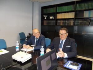 Industria: prosegue la crescita, preoccupa il protezionismo