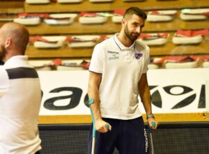 Tomassini, rotturadel crociato anteriore