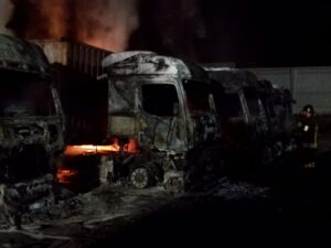 Incendio di tir, sospetti di dolo