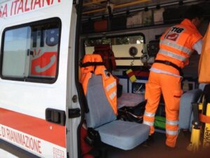 Schianto, muore titolare di lavaggio auto