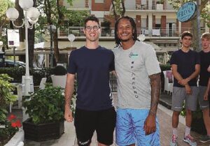 Buffo studia da David Moss prima della Nazionale Under 18