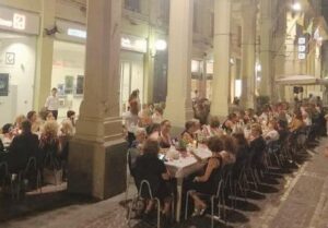 Ultimo giovedì sera con shopping e spettacoli a Tortona