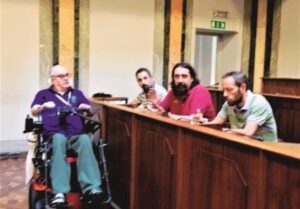 Minoranza all’attacco: “I soldi per gli scuolabus? Via il capo di gabinetto”