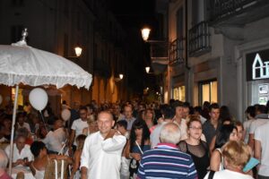 Notte Rosa, shopping, movida e cultura