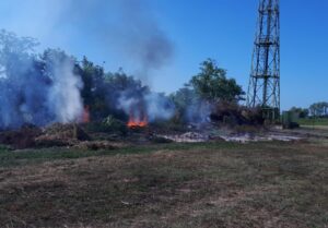 Sterpaglie a fuoco a Ticineto, intervengono i pompieri