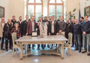 Leoni in Comune: tributo del sindaco e della città