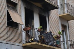 Incendia la casa dopo la notifica dello sfratto dal genero