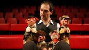 Pupazzi, narrazione e musica per bimbi e famiglie