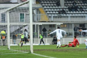 Il derby? Una battaglia. La vincono i Grigi veri