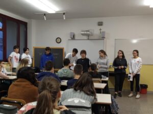Studenti in cattedra per spiegare come difendersi dal cyberbullismo