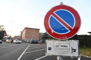 “Togliete le multe alle macchine degli infermieri”