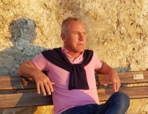 Ritrova la fede nuziale persa 37 anni fa