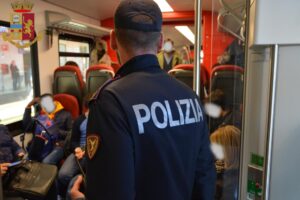 Nigeriano 24enne arrestato, 21enne tunisino denunciato
