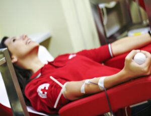 Donazione sangue, appuntamento in piazza con la Croce Rossa