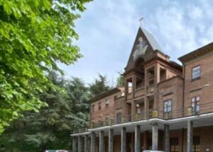 Focolaio nella Rsa, ora ordinanza di chiusura del parco circostante
