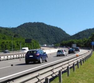 A26: code e traffico intenso in direzione Genova