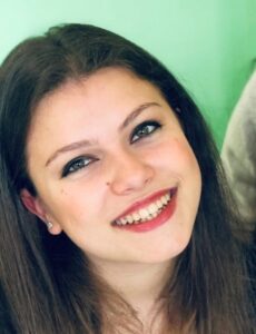 Asia Ferrando vince il premio Bovone, l’acqua e Kennedy seducono gli studenti ovadesi