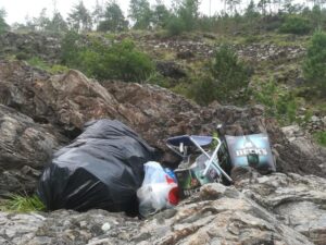Rifiuti abbandonati, emergenza dell’estate 2020
