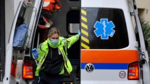 Cade dal balcone e muore: la vittima è una donna di 28 anni