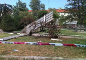 Tetti divelti e pericolo fibre d’amianto: Arpa spiega come intervenire