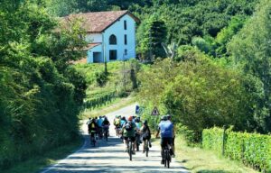Acqui tra colline e sapori: nuova tappa con il ‘bike tasting’