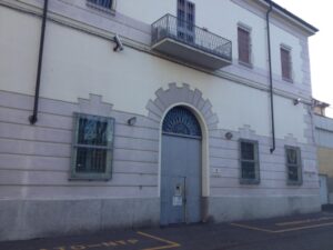 Cellulari e droga in carcere ad Alessandria, agente colpito durante tentativo di fuga