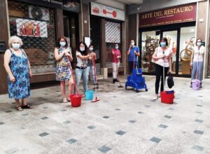 Escrementi e urina in Galleria Garibaldi: «Situazione indecente»