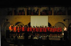 Hsl si presenta. Con la terza maglia nuova, ma storica
