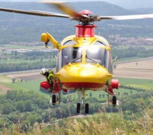 Tragedia della strada, muore 62enne