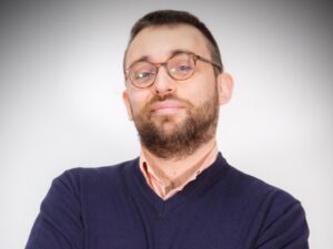 Tobia Rossi: “Porto la mia scrittura in una galleria d’arte”