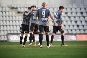Grigi, che rimonta: il Livorno cade al Moccagatta