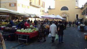 Sabato 7 novembre: solo mercato alimentare