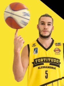 Fortitudo, solo 41 punti. Il primo derby è di Oleggio