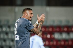 “Non servono tacco e punta, ma fisicità e cinismo”