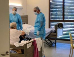 Case di riposo, meno contagi ma l’attenzione resta alta