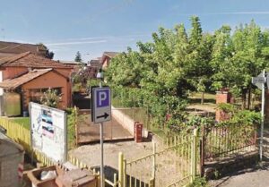 C’è chi ha il soggiorno ad Alessandria e il bagno a Castelletto