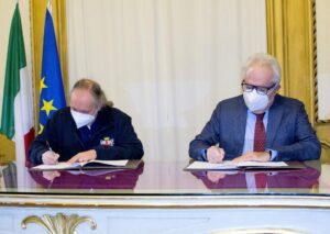 Opuscoli e incontri (quando si potrà) contro le truffe