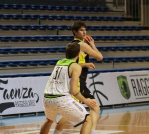 Fortitudo: Bracchi operato, stagione finita