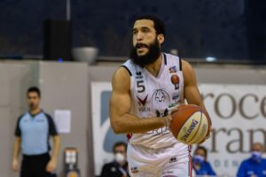 Bertram implacabile: Orzinuovi travolta