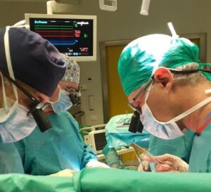 Quattro  interventi insieme: operazione record in ospedale