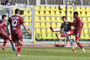 Arrighini opportunista. Cresce Casarini